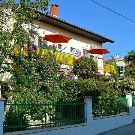 Penzion And Katica Biograd Na Moru