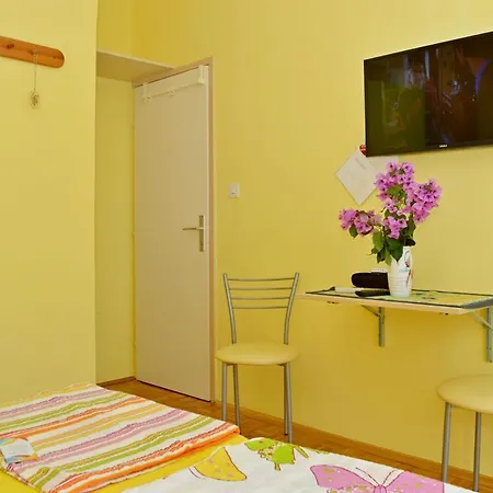 Guest house And Katica